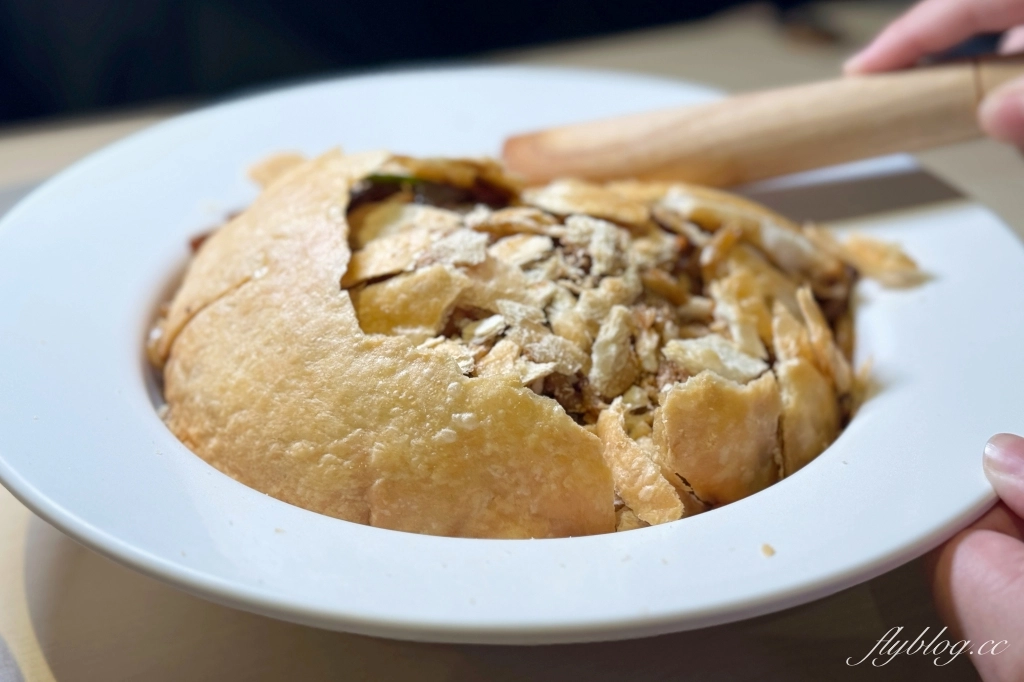 台中西屯｜Black韓noodle．韓國老闆開的韓式餐廳，韓國Youtuber推薦逢甲美食 @飛天璇的口袋