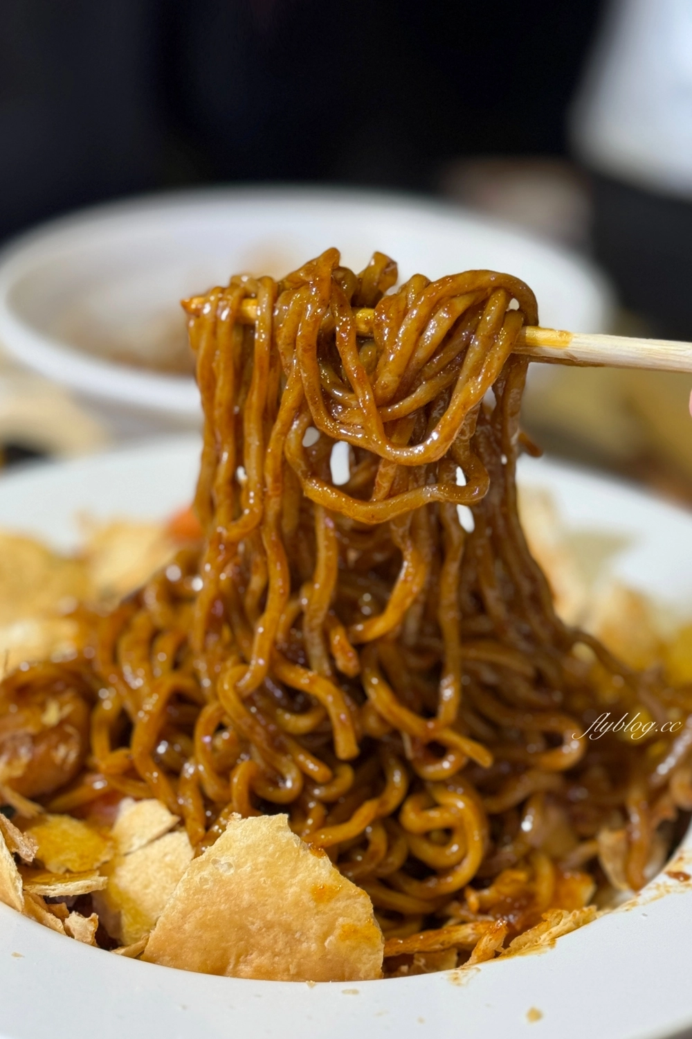 台中西屯｜Black韓noodle．韓國老闆開的韓式餐廳，韓國Youtuber推薦逢甲美食 @飛天璇的口袋