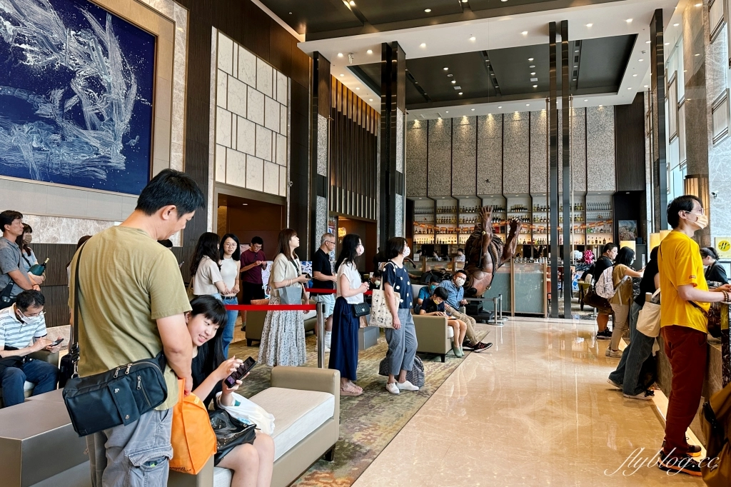 台北南港｜台北六福萬怡酒店．南港車站出站就到，樓下是CityLink購物商場 @飛天璇的口袋