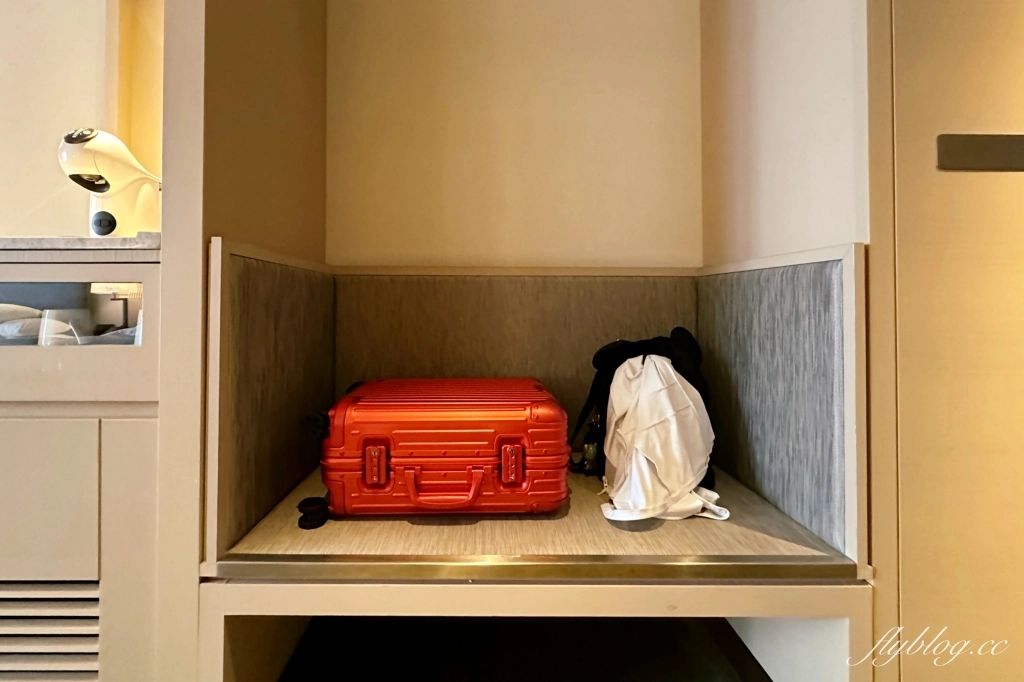 台北南港｜台北六福萬怡酒店．南港車站出站就到，樓下是CityLink購物商場 @飛天璇的口袋