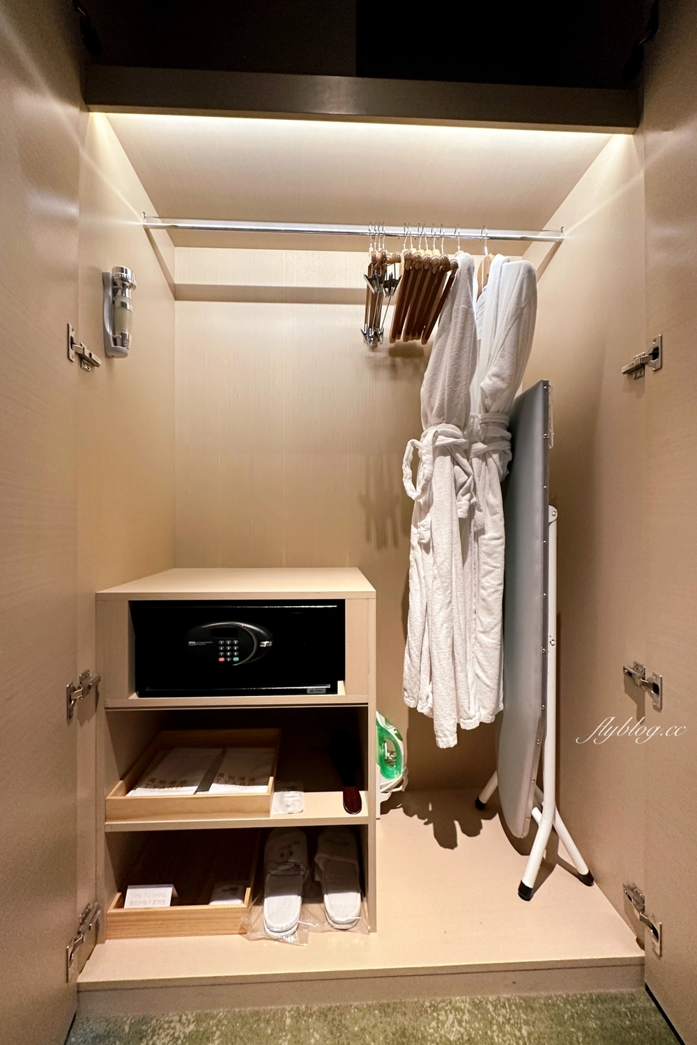 台北南港｜台北六福萬怡酒店．南港車站出站就到，樓下是CityLink購物商場 @飛天璇的口袋