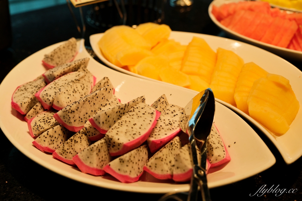 澳門旅遊｜澳門旅遊塔．360度旋轉百匯午餐，60樓吃到飽欣賞澳門美景 @飛天璇的口袋