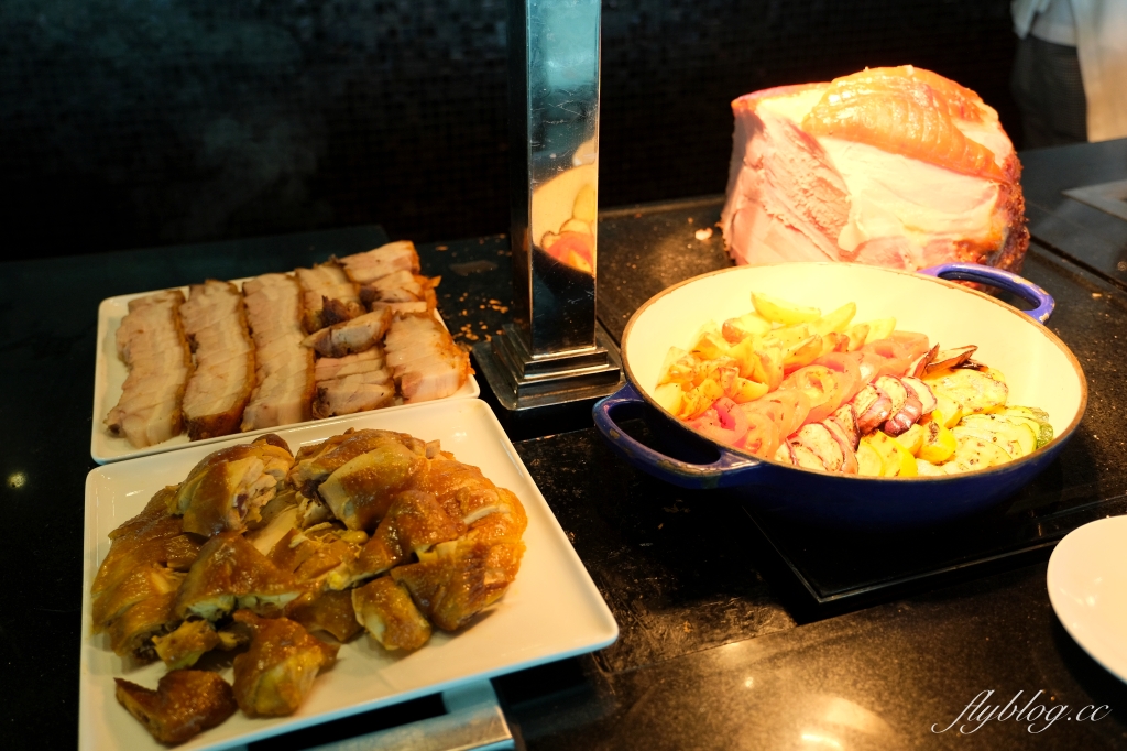 澳門旅遊｜澳門旅遊塔．360度旋轉百匯午餐，60樓吃到飽欣賞澳門美景 @飛天璇的口袋