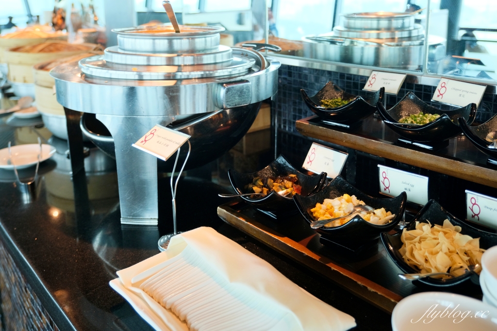 澳門旅遊｜澳門旅遊塔．360度旋轉百匯午餐，60樓吃到飽欣賞澳門美景 @飛天璇的口袋