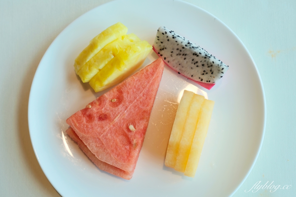 澳門旅遊｜澳門旅遊塔．360度旋轉百匯午餐，60樓吃到飽欣賞澳門美景 @飛天璇的口袋