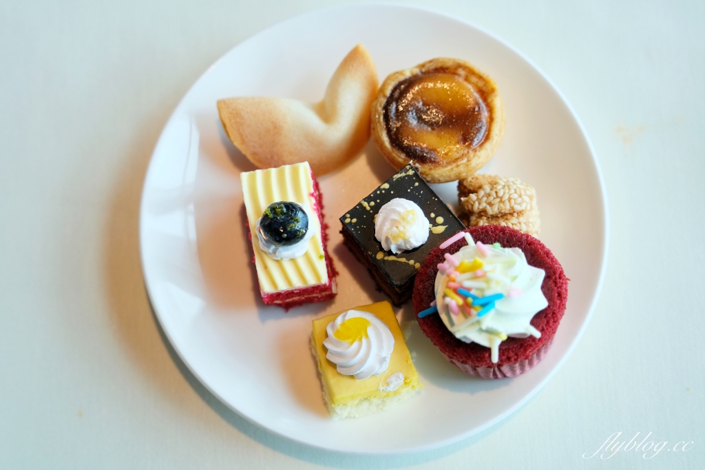 澳門旅遊｜澳門旅遊塔．360度旋轉百匯午餐，60樓吃到飽欣賞澳門美景 @飛天璇的口袋