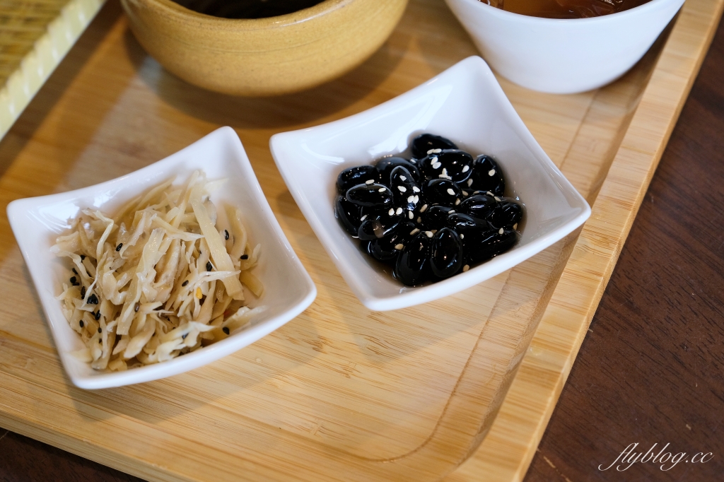 苗栗三義｜卓也書園子．假日限定！以藍染為意象的咖啡館，品嚐甜點下午茶 @飛天璇的口袋