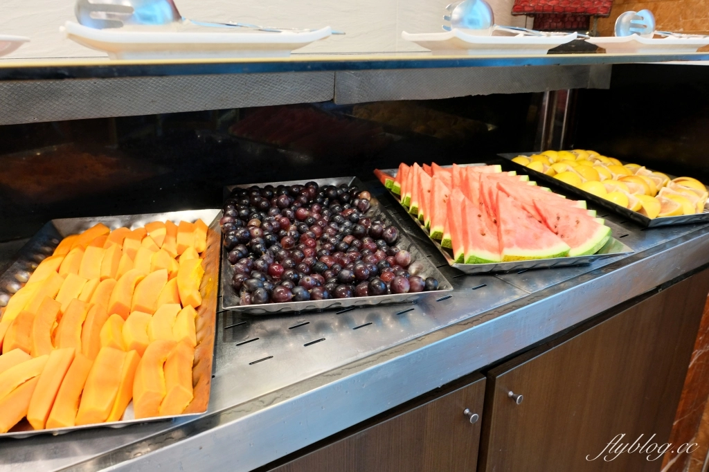 台中西屯｜長榮桂冠酒店．下午茶百匯吃到飽，用餐空間舒適明亮 @飛天璇的口袋