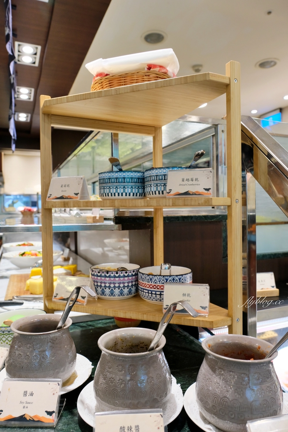 台中西屯｜長榮桂冠酒店．下午茶百匯吃到飽，用餐空間舒適明亮 @飛天璇的口袋