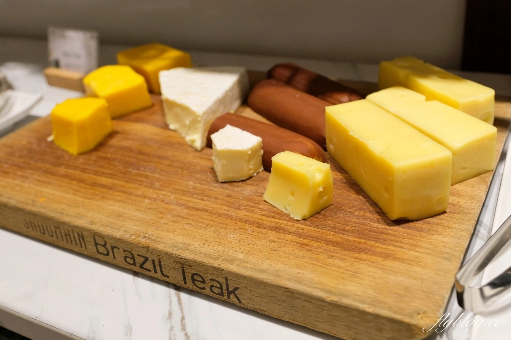 台中西屯｜長榮桂冠酒店．下午茶百匯吃到飽，用餐空間舒適明亮 @飛天璇的口袋