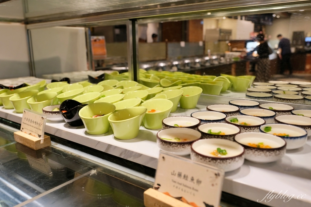 台中西屯｜長榮桂冠酒店．下午茶百匯吃到飽，用餐空間舒適明亮 @飛天璇的口袋