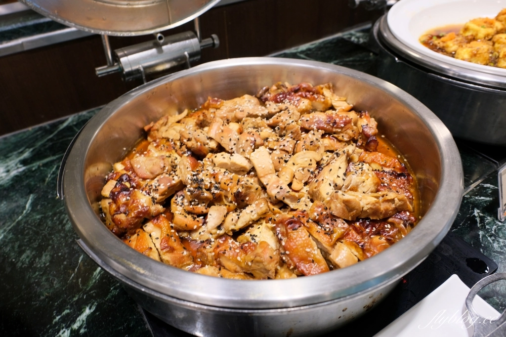 台中西屯｜長榮桂冠酒店．下午茶百匯吃到飽，用餐空間舒適明亮 @飛天璇的口袋