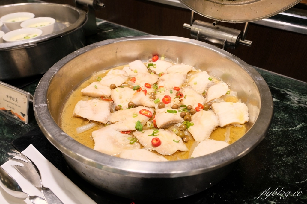 台中西屯｜長榮桂冠酒店．下午茶百匯吃到飽，用餐空間舒適明亮 @飛天璇的口袋