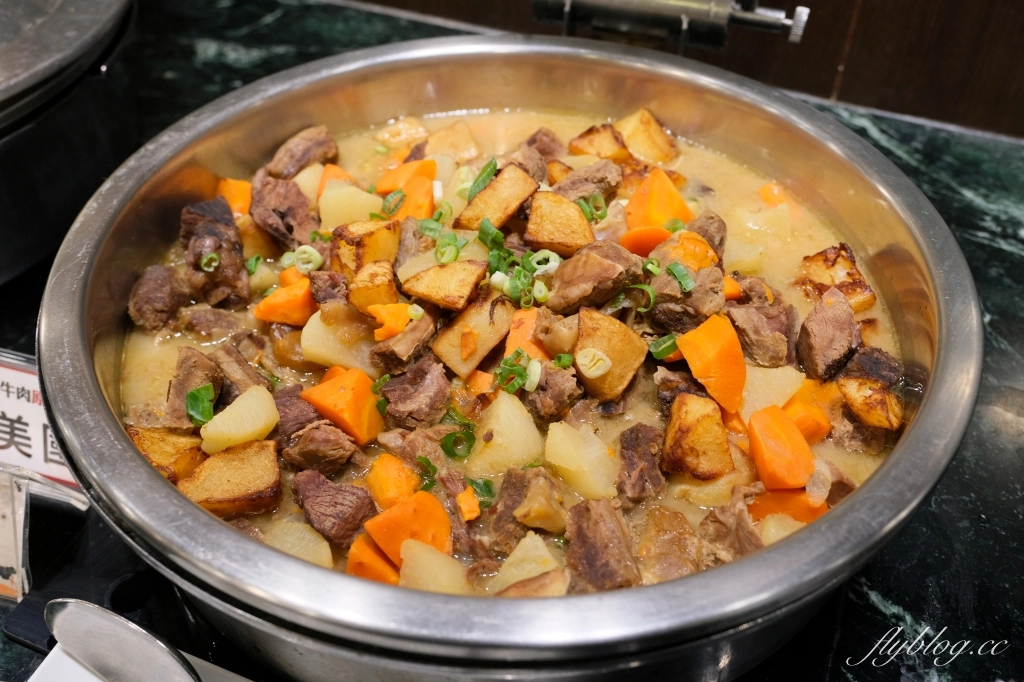 台中西屯｜長榮桂冠酒店．下午茶百匯吃到飽，用餐空間舒適明亮 @飛天璇的口袋