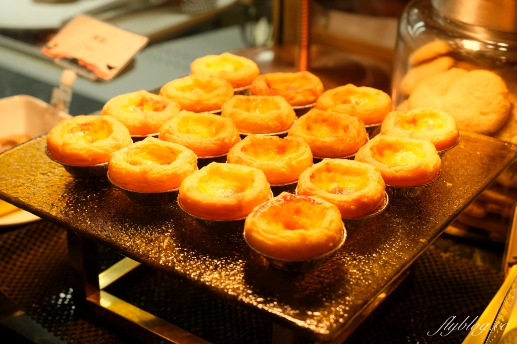 台中西屯｜長榮桂冠酒店．下午茶百匯吃到飽，用餐空間舒適明亮 @飛天璇的口袋