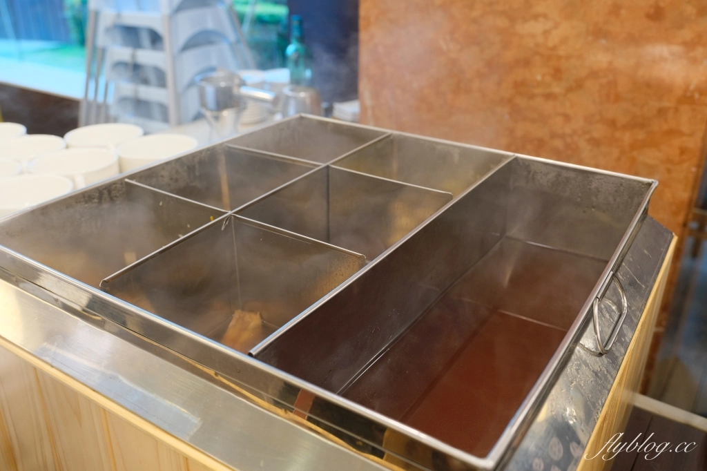 台中西屯｜長榮桂冠酒店．下午茶百匯吃到飽，用餐空間舒適明亮 @飛天璇的口袋