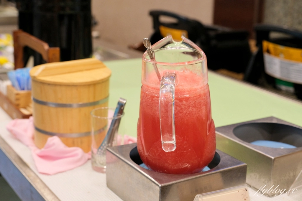 台中西屯｜長榮桂冠酒店．下午茶百匯吃到飽，用餐空間舒適明亮 @飛天璇的口袋