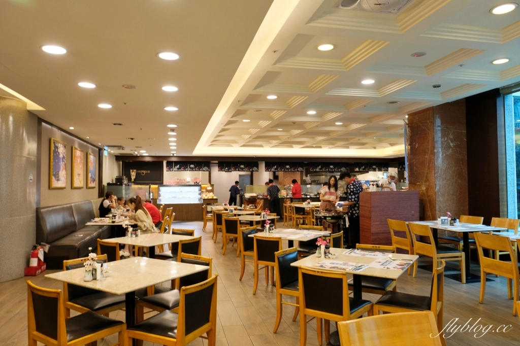 台中西屯｜長榮桂冠酒店．下午茶百匯吃到飽，用餐空間舒適明亮 @飛天璇的口袋