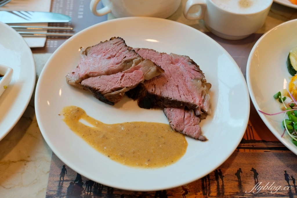 台中西屯｜長榮桂冠酒店．下午茶百匯吃到飽，用餐空間舒適明亮 @飛天璇的口袋