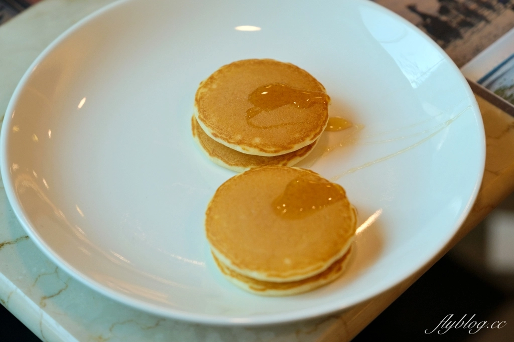 台中西屯｜長榮桂冠酒店．下午茶百匯吃到飽，用餐空間舒適明亮 @飛天璇的口袋