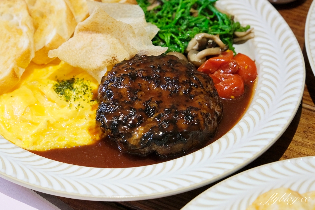 台中西區｜Burnt. 早午餐．歐式料理手法演繹，中興街和洋折衷早午餐 @飛天璇的口袋