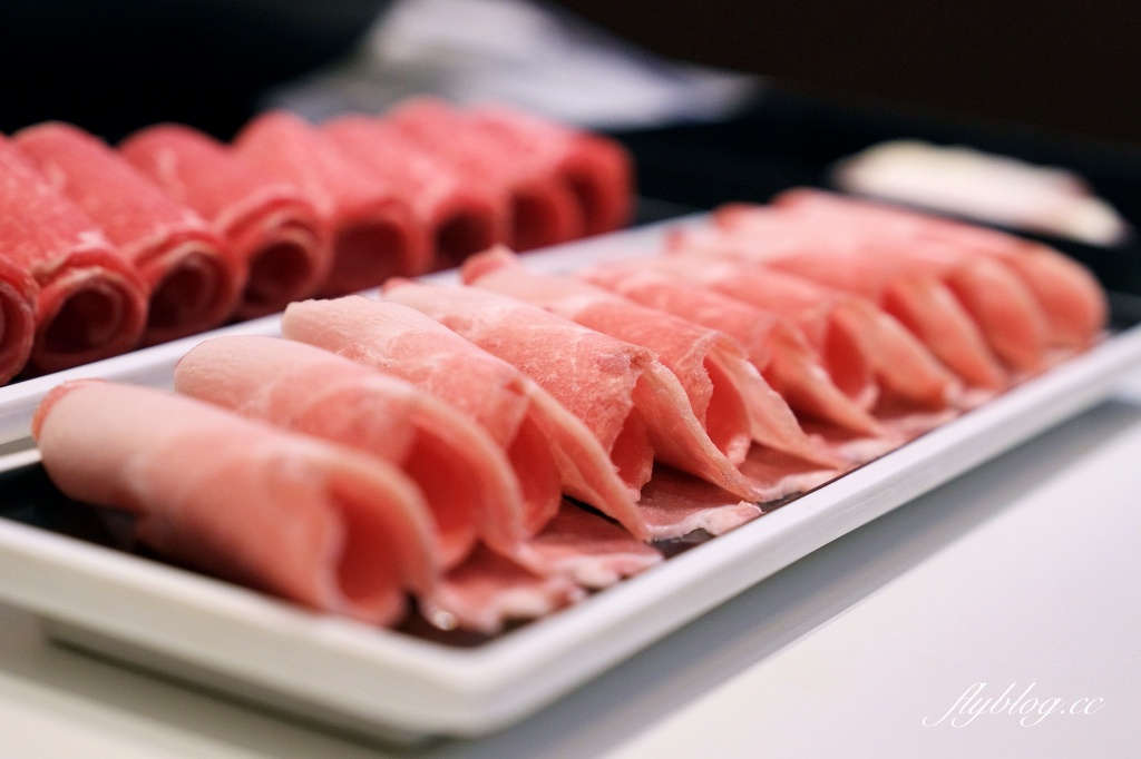 台中西屯｜狂一鍋．網路票選10大必吃台式火鍋，鎮店之寶狂銷200座101大樓 @飛天璇的口袋