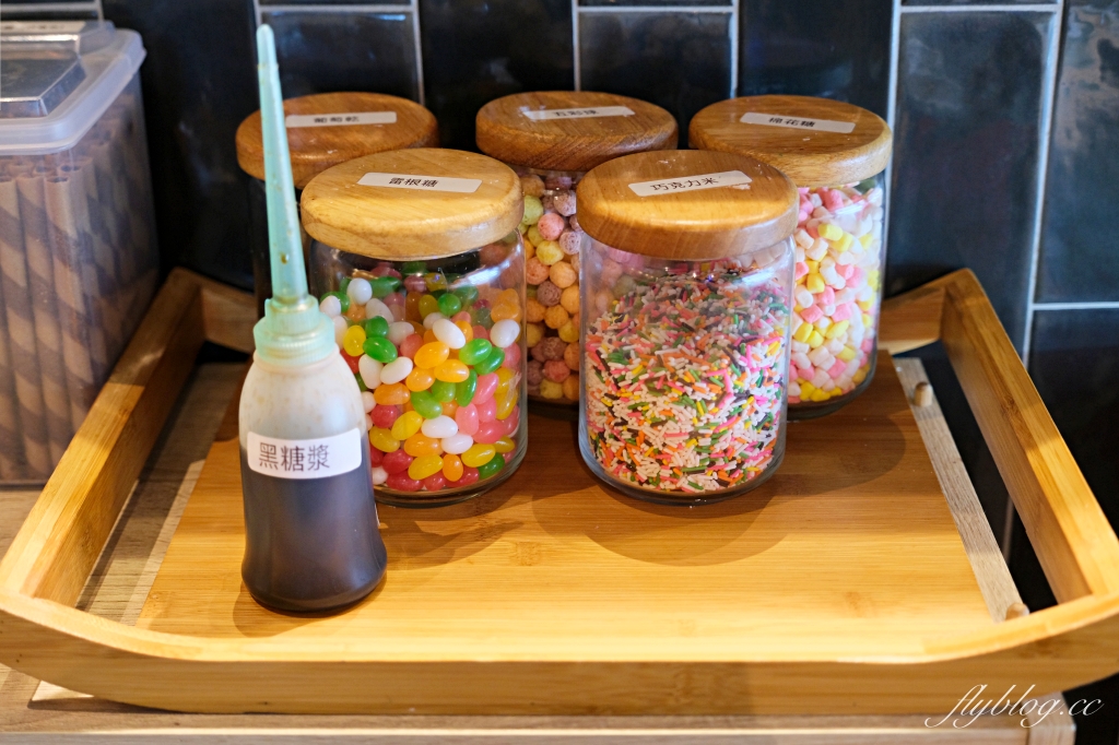 台中東區｜肉多多火鍋．全台連鎖火鍋網路聲量連續三年第一名， 40種蔬菜火鍋料無限供應是蔬食者的天堂 @飛天璇的口袋