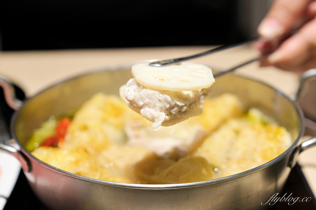 台中東區｜肉多多火鍋．全台連鎖火鍋網路聲量連續三年第一名， 40種蔬菜火鍋料無限供應是蔬食者的天堂 @飛天璇的口袋