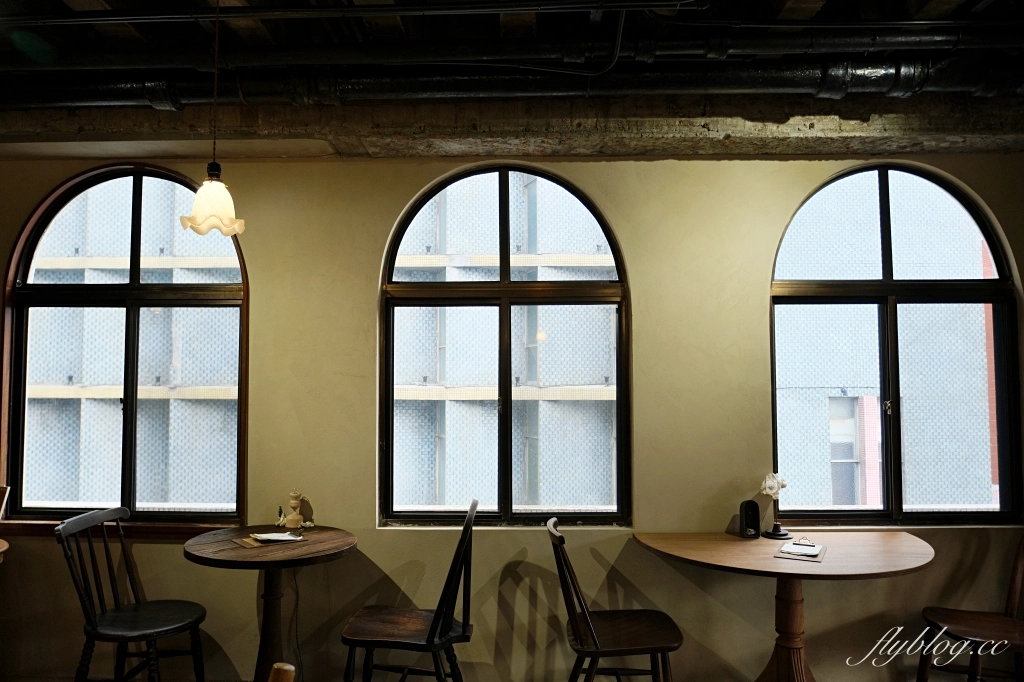 台中西區｜喫茶S&eacute;nmi ．藏在五樓的神秘咖啡館．老城區昭和時期老宅 @飛天璇的口袋