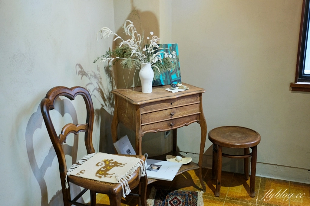 台中西區｜喫茶S&eacute;nmi ．藏在五樓的神秘咖啡館．老城區昭和時期老宅 @飛天璇的口袋