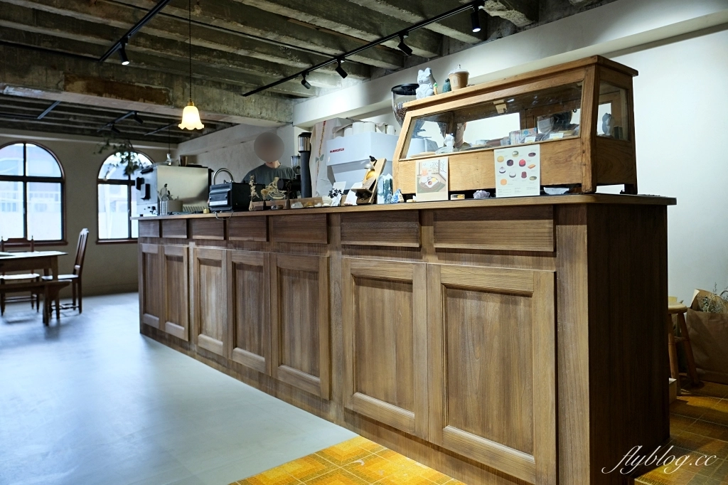 台中西區｜喫茶S&eacute;nmi ．藏在五樓的神秘咖啡館．老城區昭和時期老宅 @飛天璇的口袋