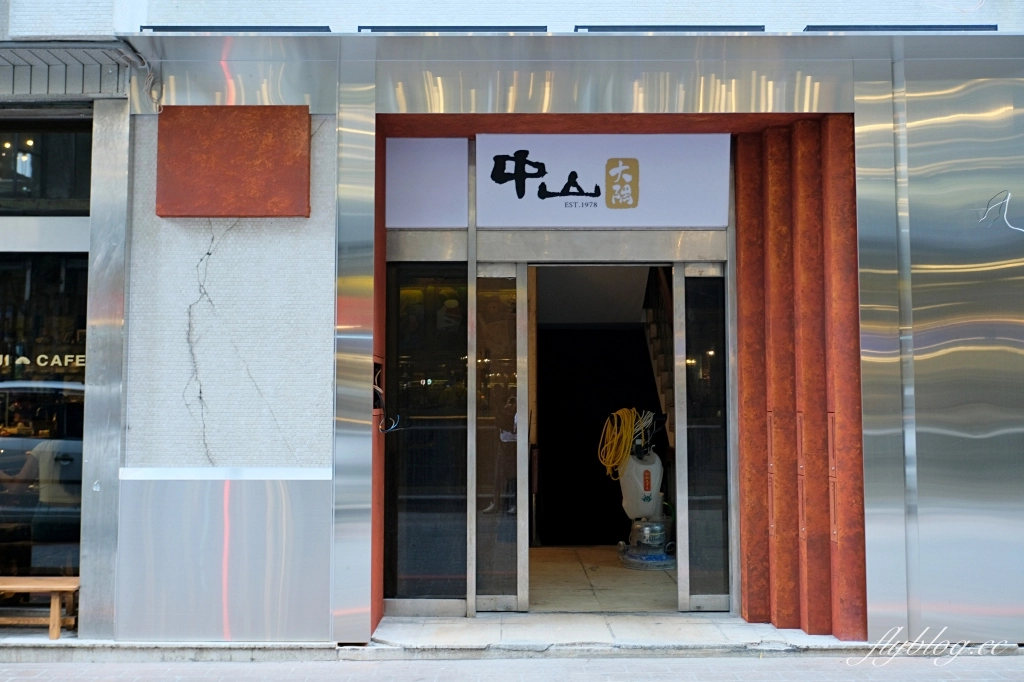 台中西區｜喫茶S&eacute;nmi ．藏在五樓的神秘咖啡館．老城區昭和時期老宅 @飛天璇的口袋