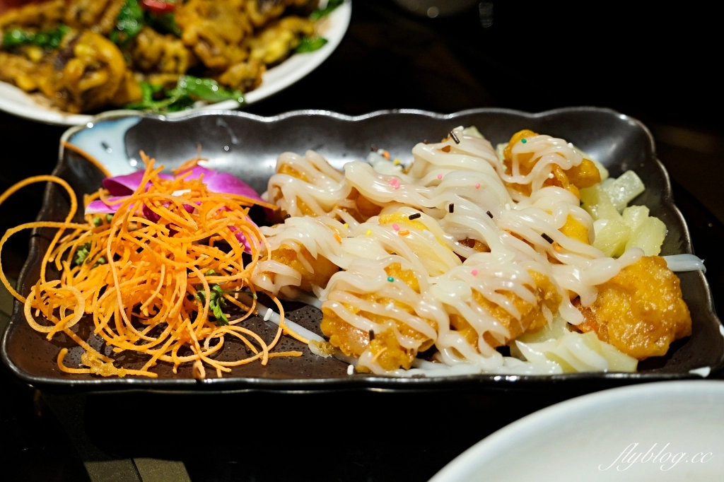 南投竹山｜竹香園甕缸雞 竹山店．到紫南宮拜拜必吃，台南來的人氣甕缸雞 @飛天璇的口袋