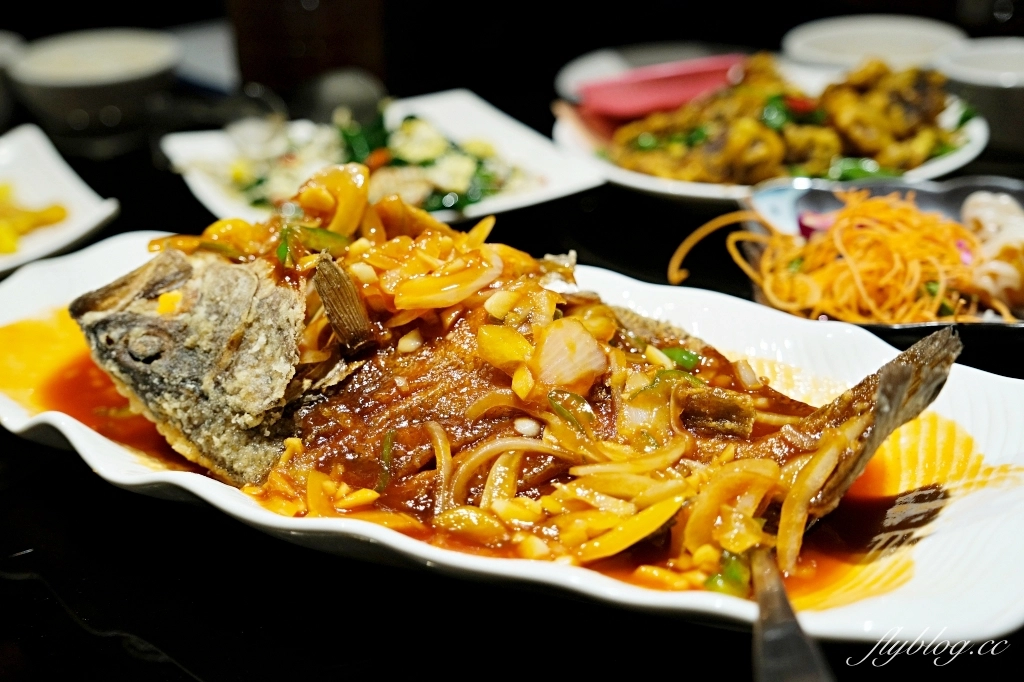 南投竹山|竹香園甕缸雞 竹山店.到紫南宮拜拜必吃,台南來的人氣甕缸雞 @飛天璇的口袋 南投竹山|竹香園甕缸雞 竹山店.到紫南宮拜拜必吃,台南來的人氣甕缸雞 @飛天璇的口袋