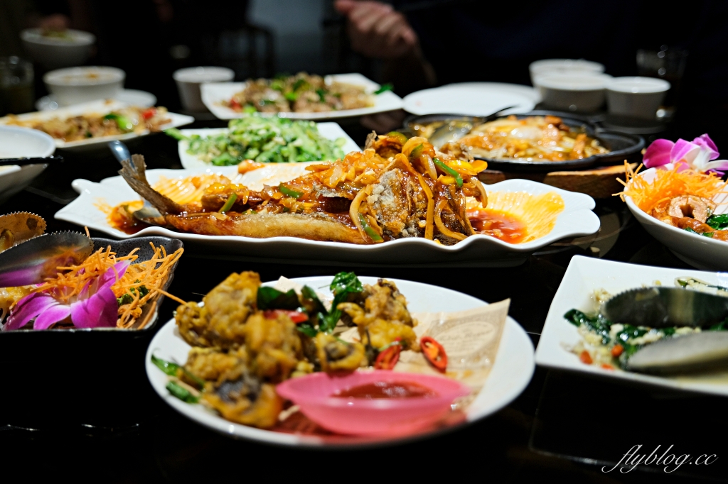 南投竹山｜竹香園甕缸雞 竹山店．到紫南宮拜拜必吃，台南來的人氣甕缸雞 @飛天璇的口袋