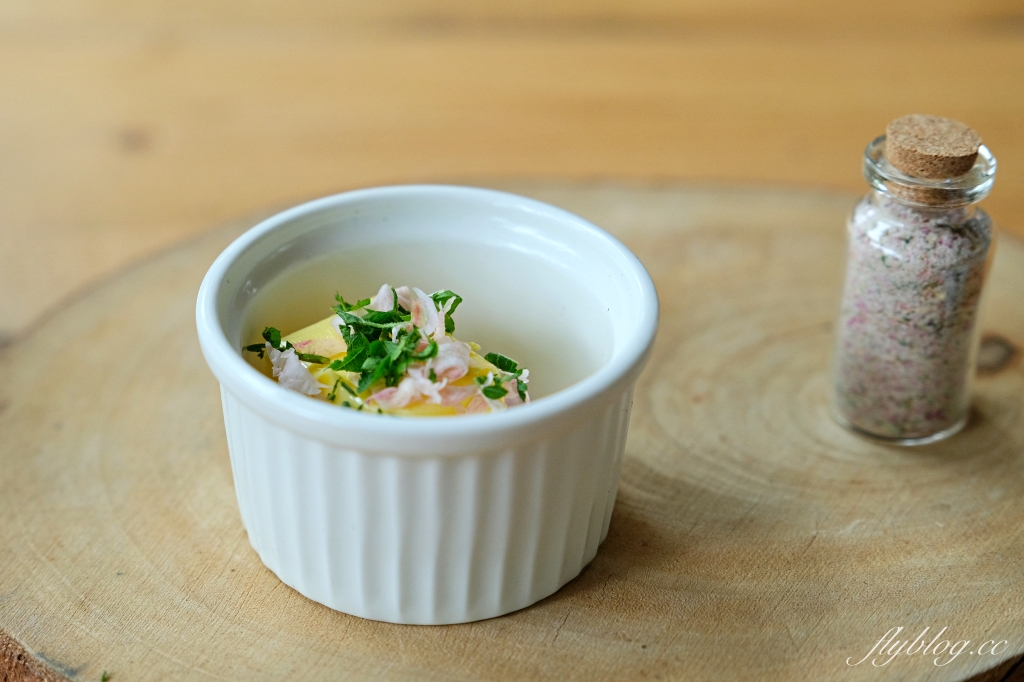 台中新社｜薰衣草森林．森林裡的午餐享饗，香草親密體驗一日遊 @飛天璇的口袋