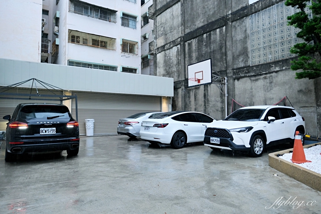 台中北區|KroX Coffee HQ.充滿復古風情的咖啡館,週末假日營業到深夜 @飛天璇的口袋 台中北區|KroX Coffee HQ.充滿復古風情的咖啡館,週末假日營業到深夜 @飛天璇的口袋