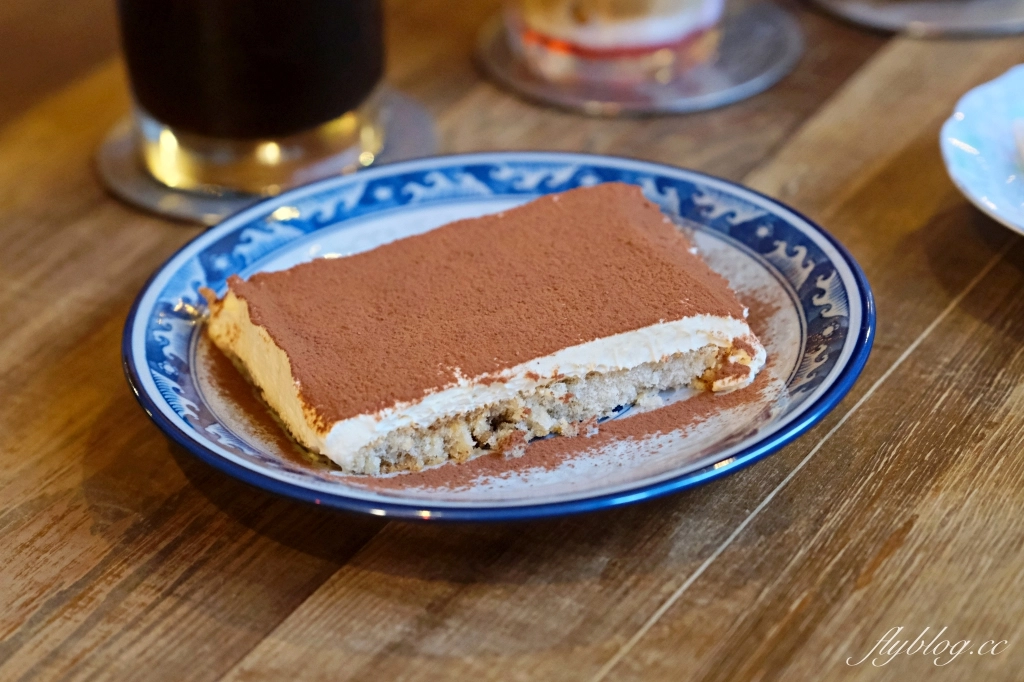 台中北區|KroX Coffee HQ.充滿復古風情的咖啡館,週末假日營業到深夜 @飛天璇的口袋 台中北區|KroX Coffee HQ.充滿復古風情的咖啡館,週末假日營業到深夜 @飛天璇的口袋