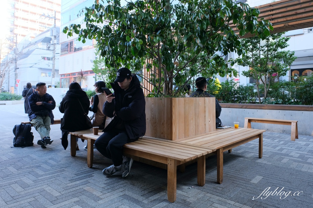 日本東京｜Blue Bottle Coffee 藍瓶咖啡 澀谷店．全世界首間座落於公園內的藍瓶咖啡 @飛天璇的口袋