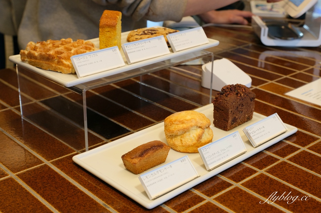 日本東京｜Blue Bottle Coffee 藍瓶咖啡 澀谷店．全世界首間座落於公園內的藍瓶咖啡 @飛天璇的口袋