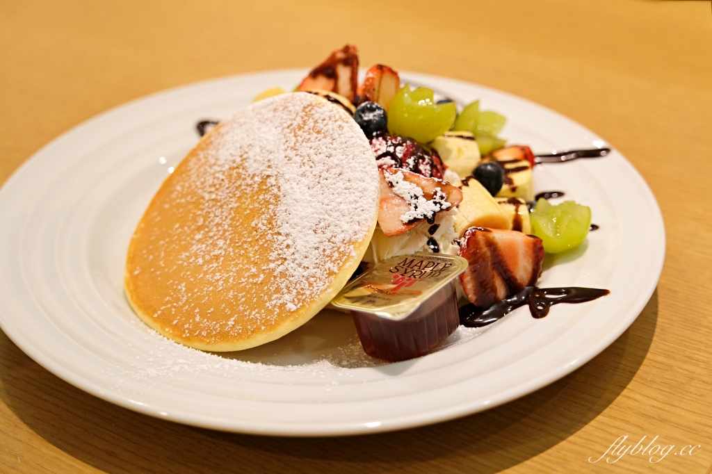 日本東京｜果實園 東京車站店．東京超人氣甜點專賣店，滿滿水果比奶油還多 @飛天璇的口袋