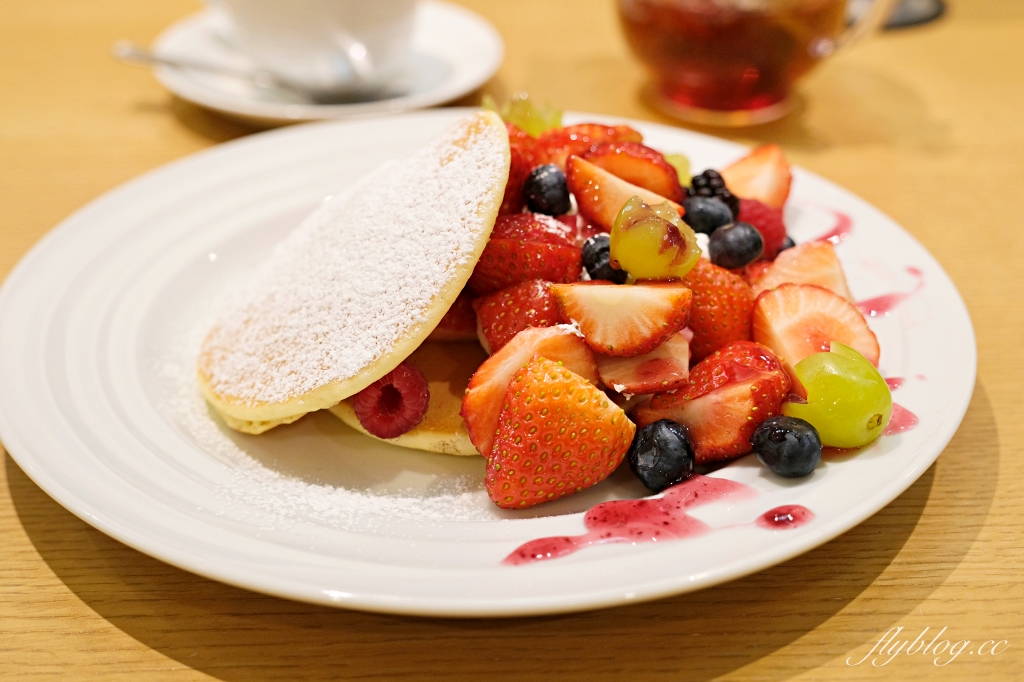 日本東京｜果實園 東京車站店．東京超人氣甜點專賣店，滿滿水果比奶油還多 @飛天璇的口袋