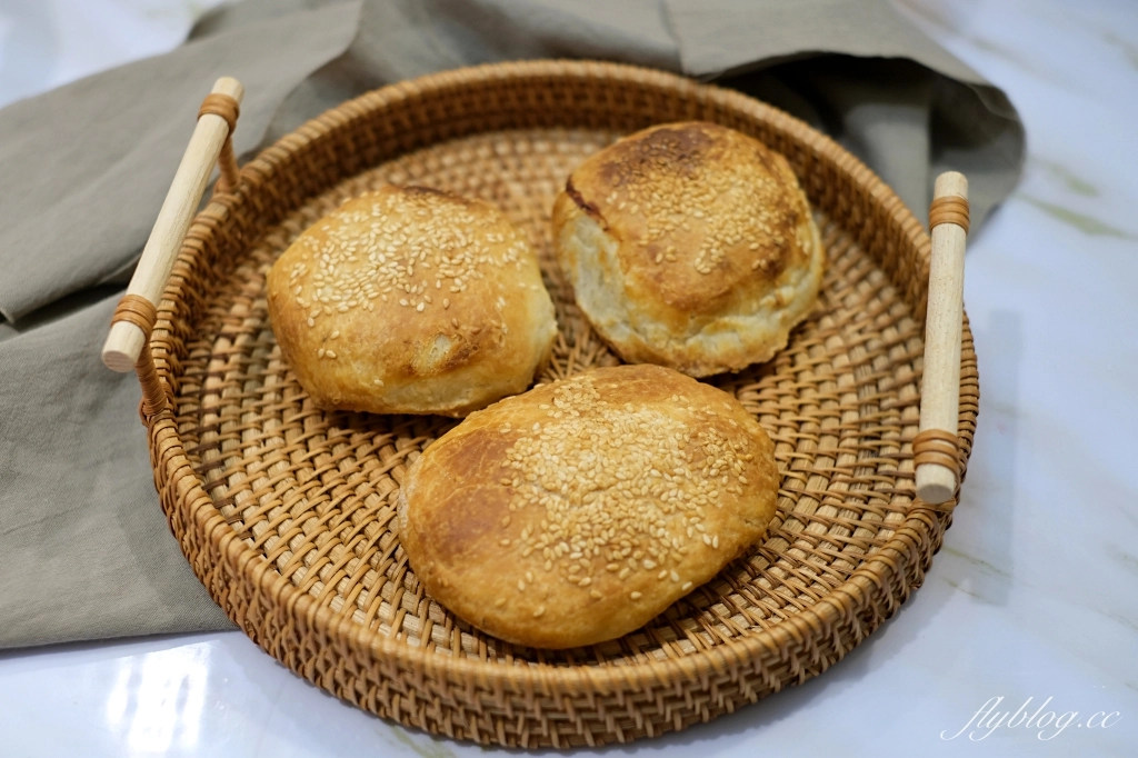 台中北屯｜北平碳烤酥餅．東光市場好吃燒餅，從彰化來的50年老店 @飛天璇的口袋