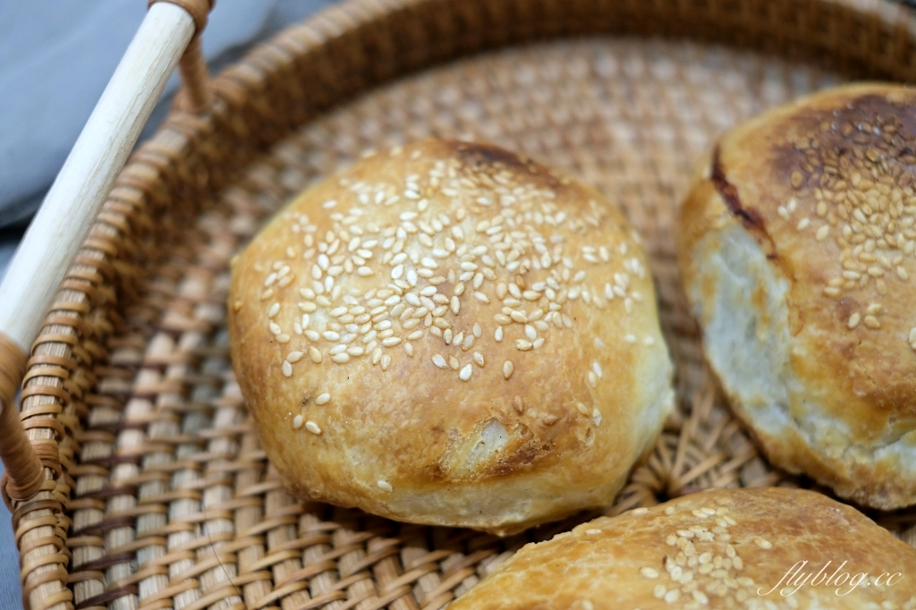 台中北屯｜北平碳烤酥餅．東光市場好吃燒餅，從彰化來的50年老店 @飛天璇的口袋