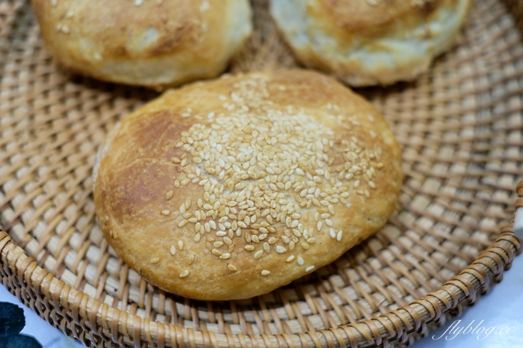 台中北屯｜北平碳烤酥餅．東光市場好吃燒餅，從彰化來的50年老店 @飛天璇的口袋