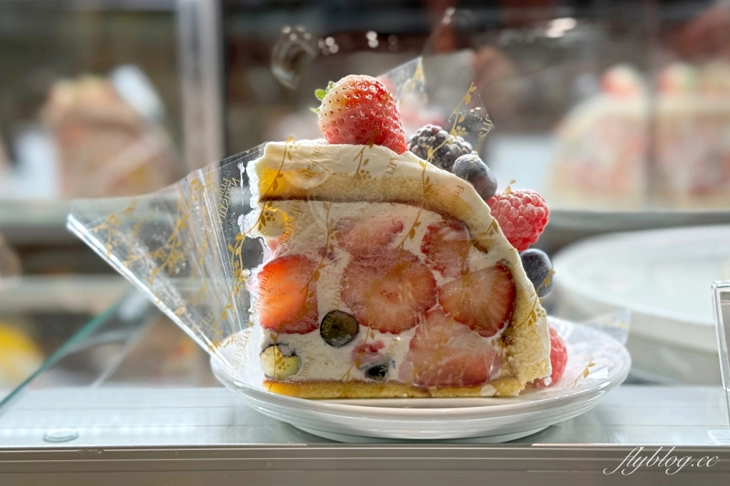 日本東京｜果實園 東京車站店．東京超人氣甜點專賣店，滿滿水果比奶油還多 @飛天璇的口袋