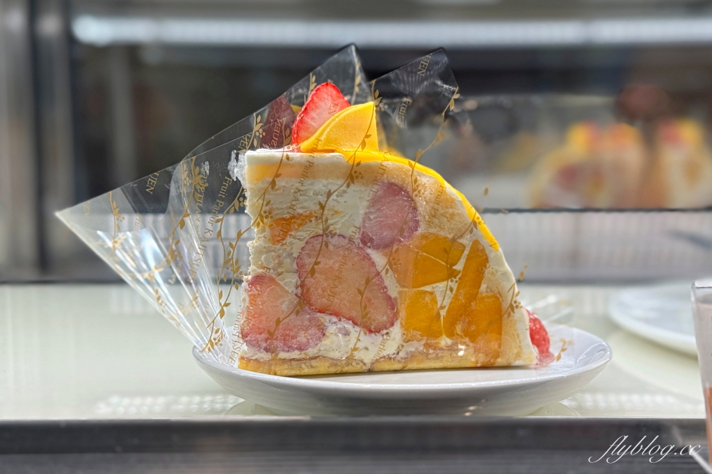 日本東京｜果實園 東京車站店．東京超人氣甜點專賣店，滿滿水果比奶油還多 @飛天璇的口袋