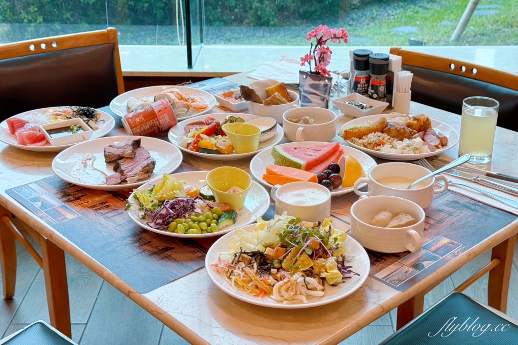 台中西屯｜長榮桂冠酒店．下午茶百匯吃到飽，用餐空間舒適明亮 @飛天璇的口袋