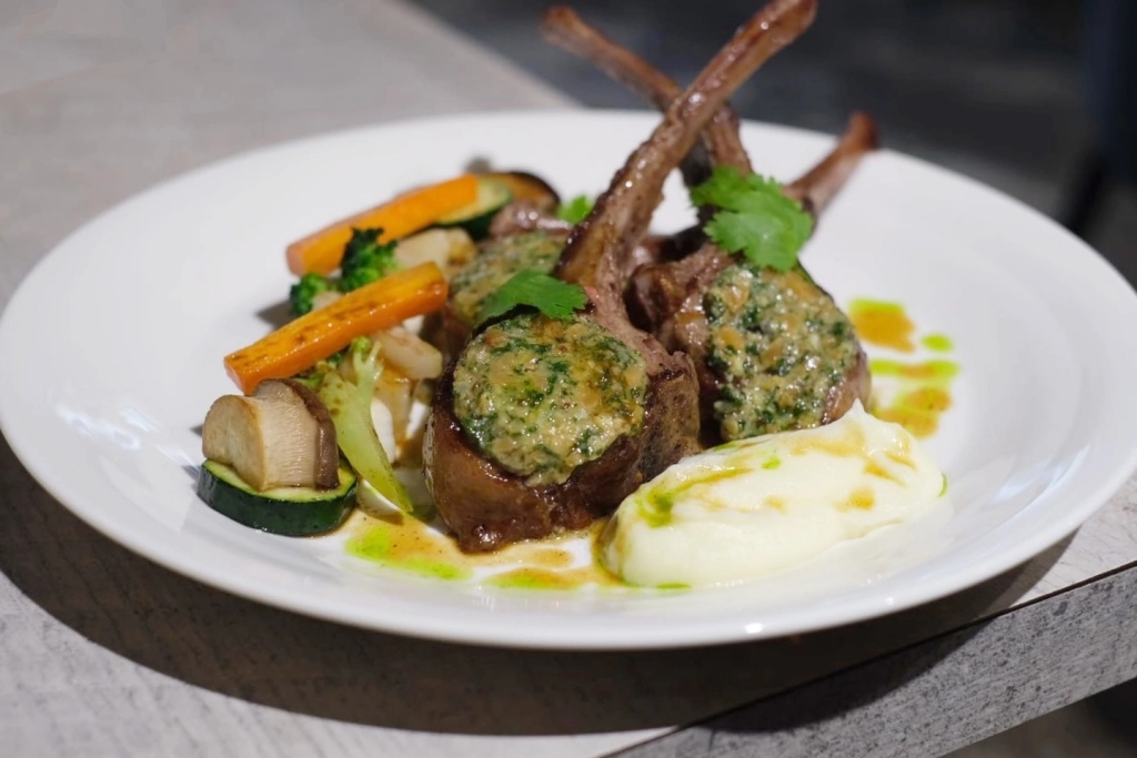 台中西區|知味滋味.傳承候布雄米其林的好手藝,國美館商圈老宅義法餐廳 @飛天璇的口袋 台中西區|知味滋味.傳承候布雄米其林的好手藝,國美館商圈老宅義法餐廳 @飛天璇的口袋