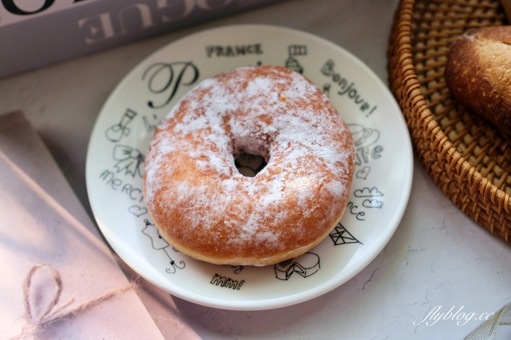 台中西區｜美玖里．台日夫妻開的麵包店，有好吃的德國結和鹽可頌 @飛天璇的口袋